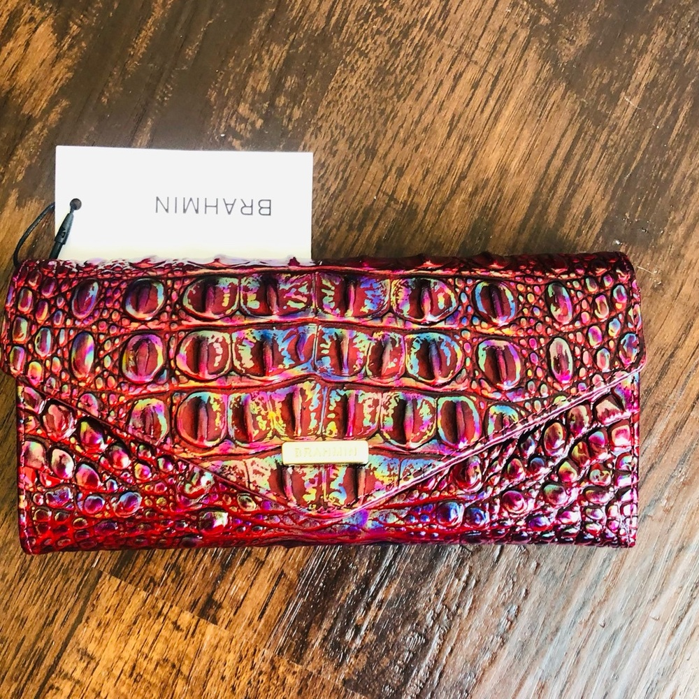 NWT Brahmin Genuine Leather Sangria  Melbourne Wallet